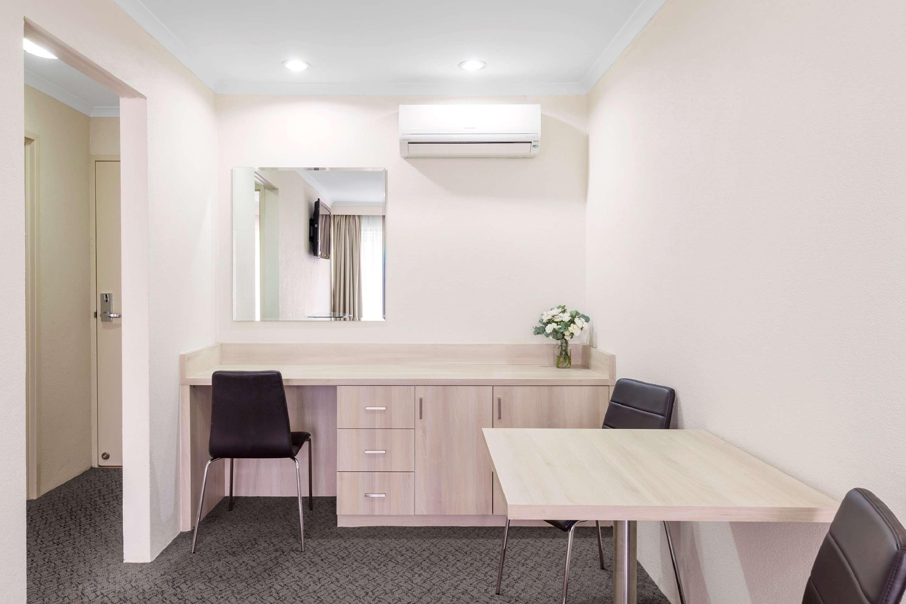 Garden City Hotel, Best Western Signature Collection Κανμπέρα Εξωτερικό φωτογραφία