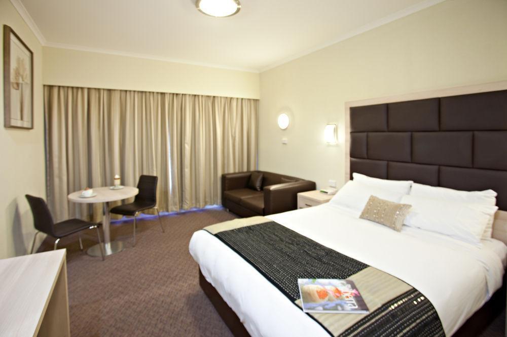 Garden City Hotel, Best Western Signature Collection Κανμπέρα Εξωτερικό φωτογραφία