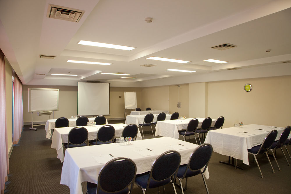 Garden City Hotel, Best Western Signature Collection Κανμπέρα Εξωτερικό φωτογραφία